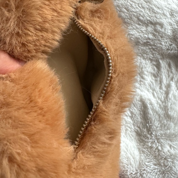 HandBag - Picture 3 of 3